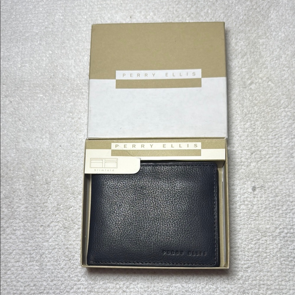 Perry Ellis Men's Black Leather Wallet